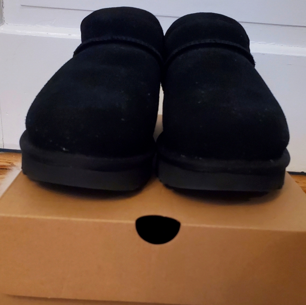 Ugg classic slippers